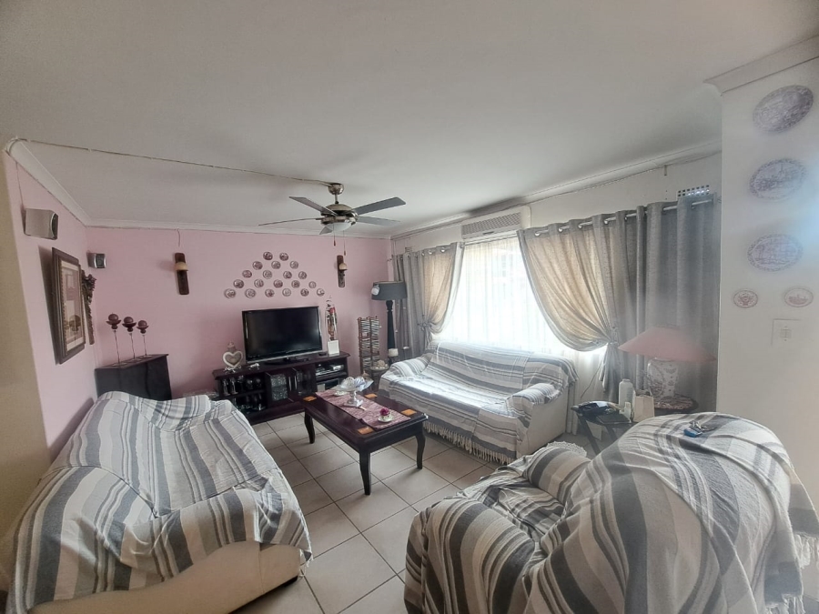 3 Bedroom Property for Sale in Rustenburg Central North West